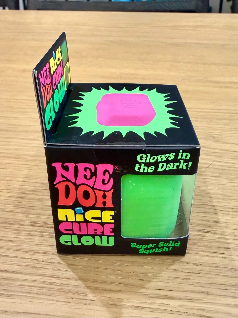 NeeDoh Nice Cube GLOW in Green - Super Solid Squish 💚